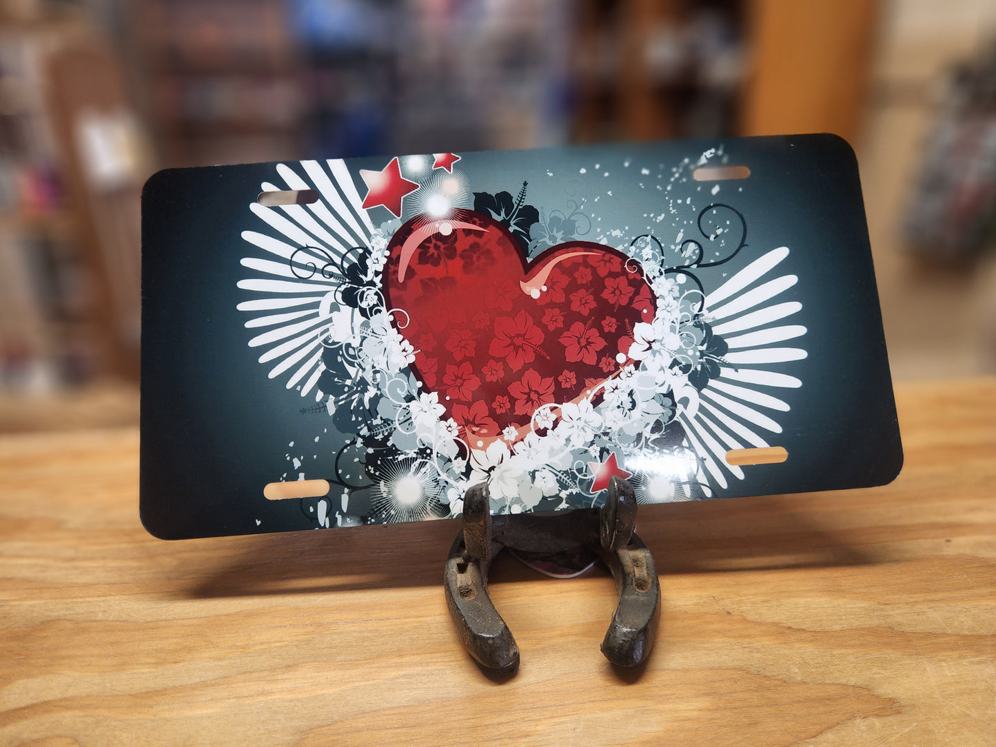Hibiscus flowers and Hawaiin themes plates
