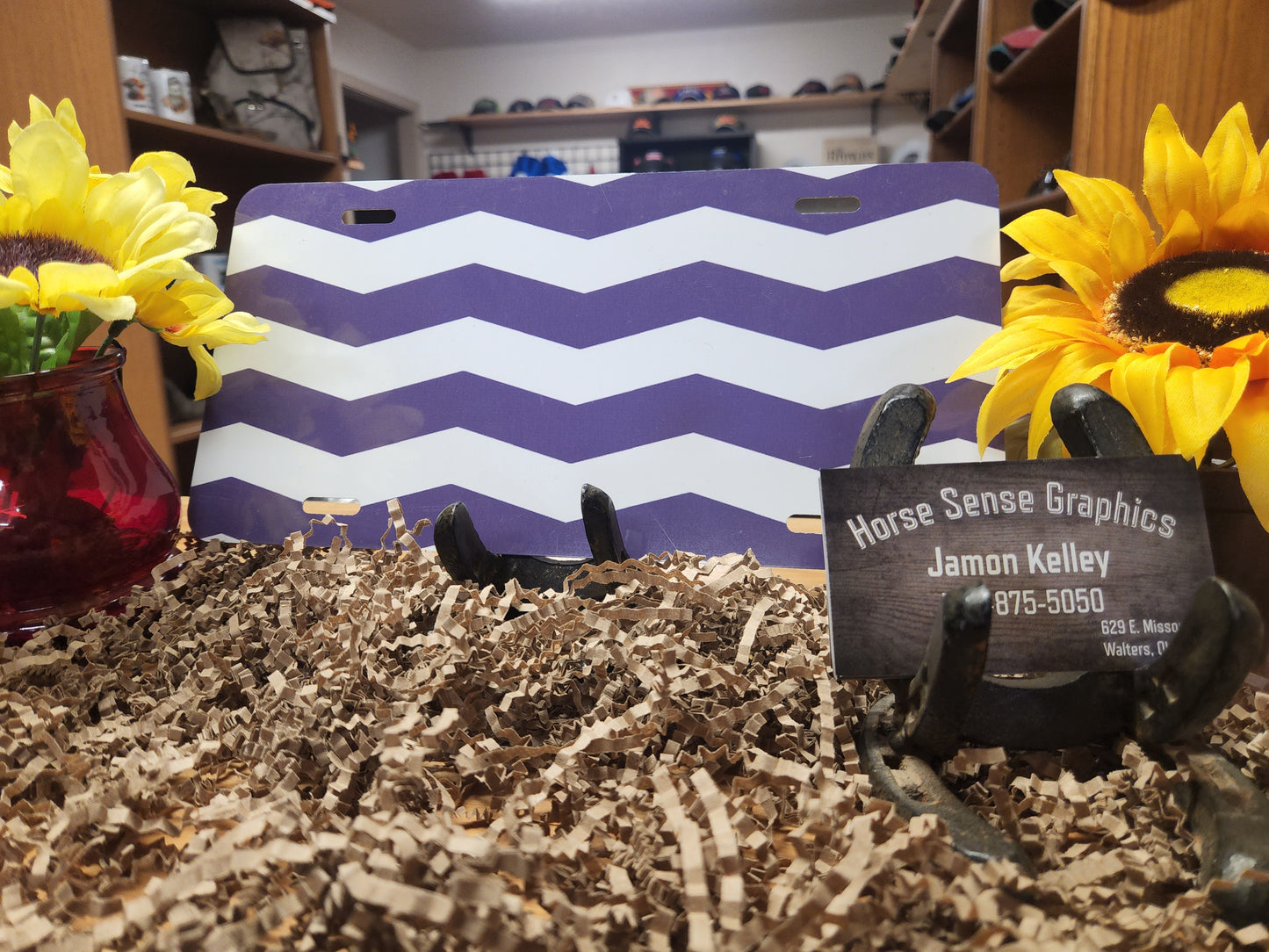 Cute designs on plates ready for a logo, name or brand of your choice