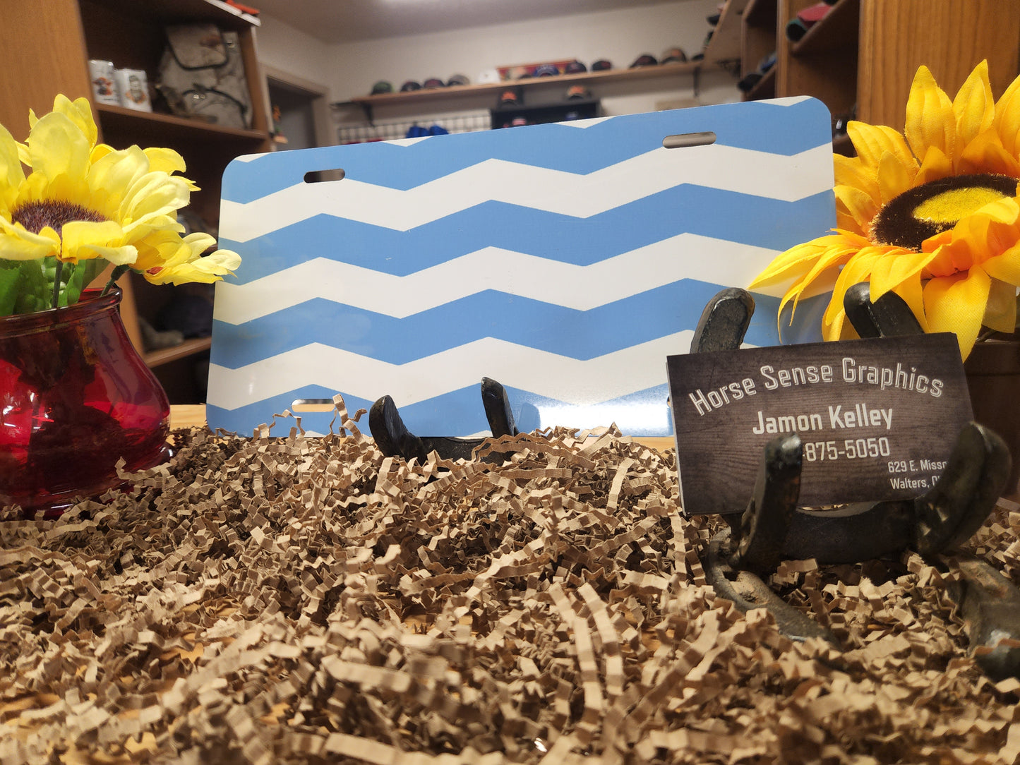 Cute designs on plates ready for a logo, name or brand of your choice